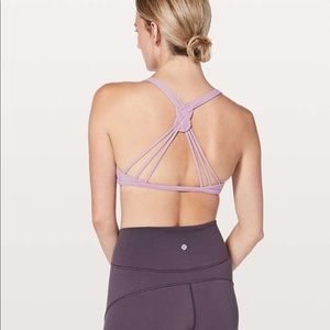 Lululemon yoga Love Knot sports bra